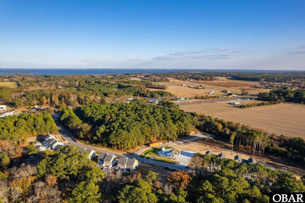 Image 20 of property listing at 121A Jarvis Landing Dr Unit 30, Jarvisburg, NC 27947