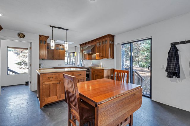 4000 Fs Road, Hayfork, CA 96041