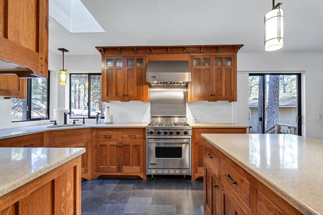 4000 Fs Road, Hayfork, CA 96041