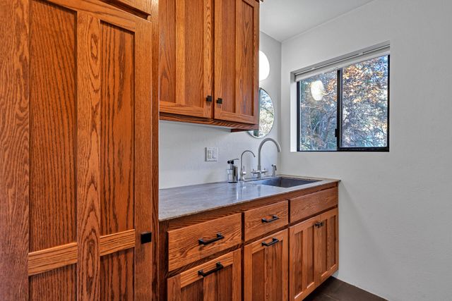 4000 Fs Road, Hayfork, CA 96041