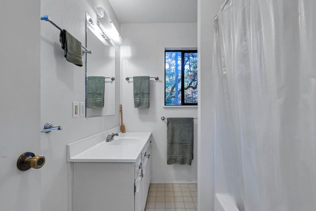 4000 Fs Road, Hayfork, CA 96041