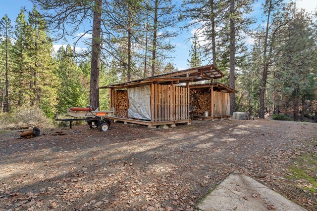 4000 Fs Road, Hayfork, CA 96041