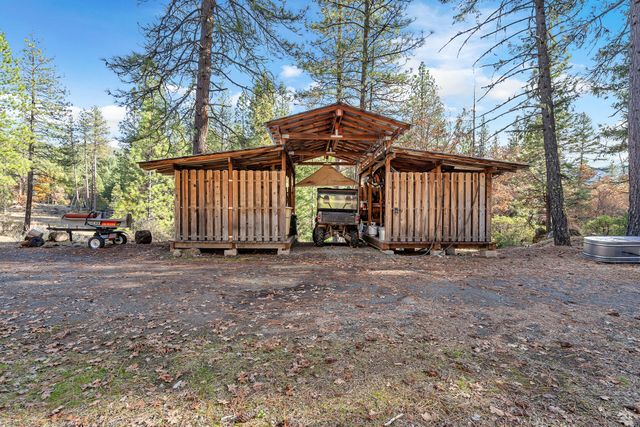 4000 Fs Road, Hayfork, CA 96041