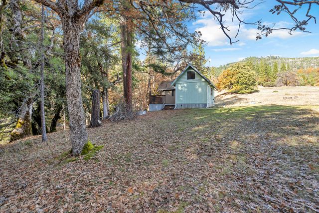 4000 Fs Road, Hayfork, CA 96041