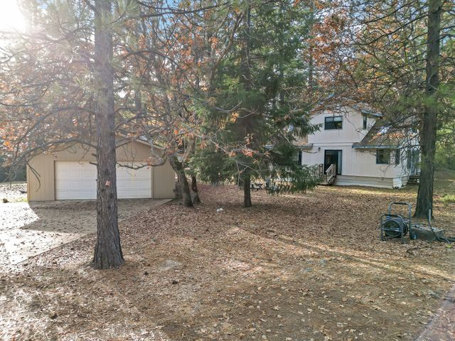 4000 Fs Road, Hayfork, CA 96041