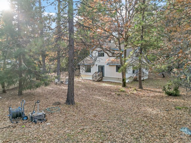 4000 Fs Road, Hayfork, CA 96041