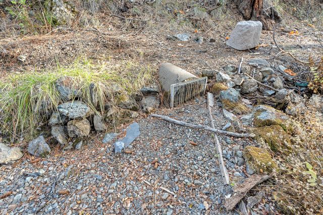 4000 Fs Road, Hayfork, CA 96041