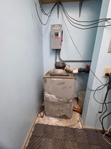 4000 Fs Road, Hayfork, CA 96041