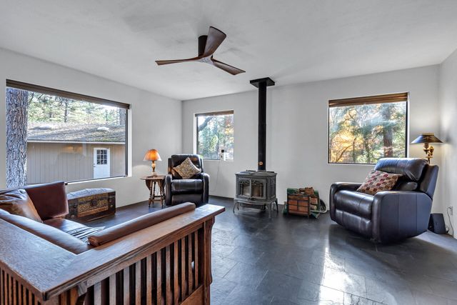 4000 Fs Road, Hayfork, CA 96041