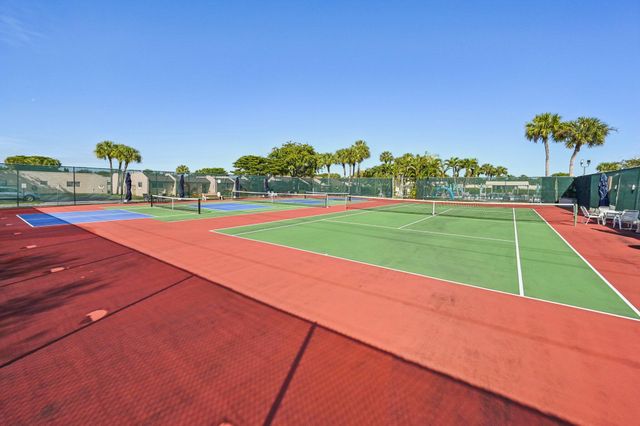 107 Lake Olive Drive, West Palm Beach, FL 33411