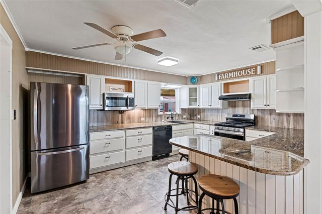 26983 County Road 115, Bedias, TX 77831