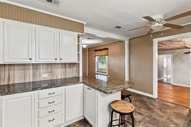 26983 County Road 115, Bedias, TX 77831