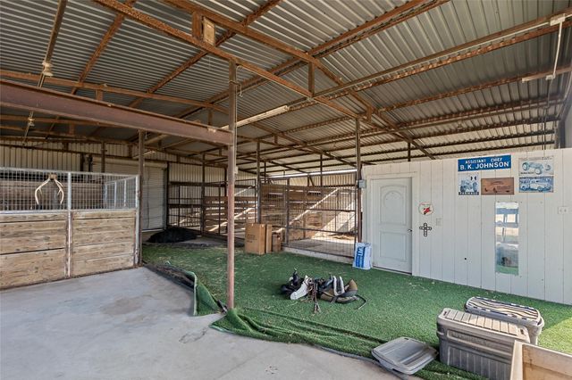 26983 County Road 115, Bedias, TX 77831