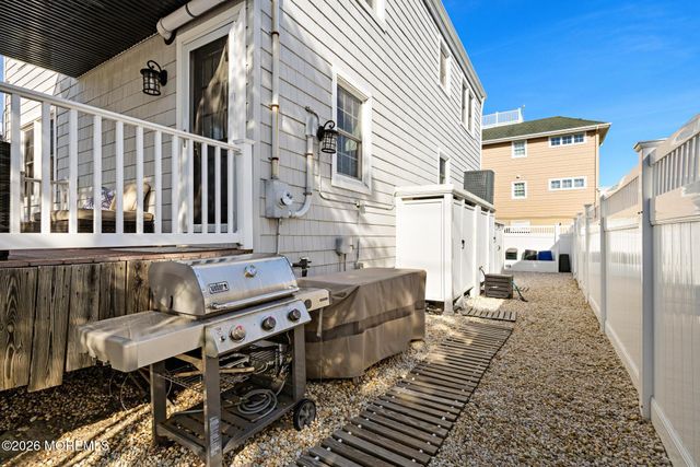 6 E 51st Street, Long Beach Twp, NJ 08008