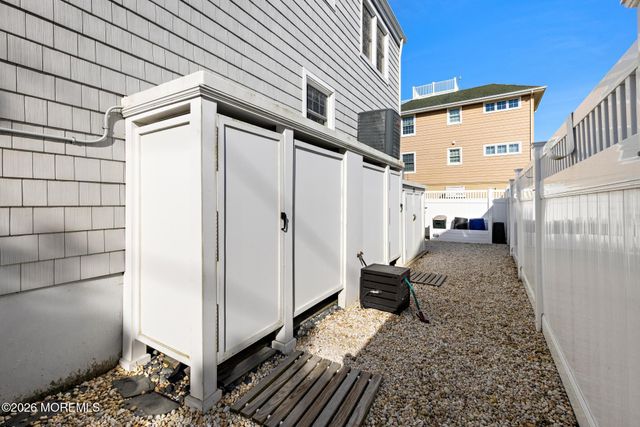 6 E 51st Street, Long Beach Twp, NJ 08008