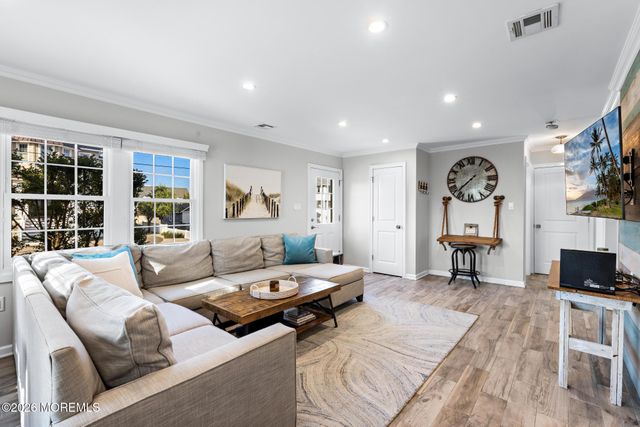 6 E 51st Street, Long Beach Twp, NJ 08008