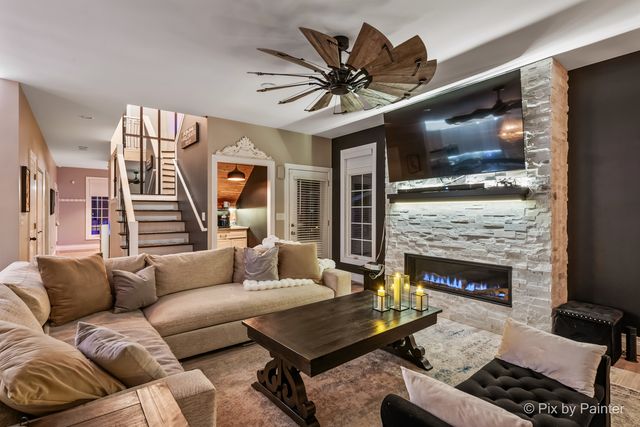 26089 W Calhoun Avenue, Antioch, IL 60002