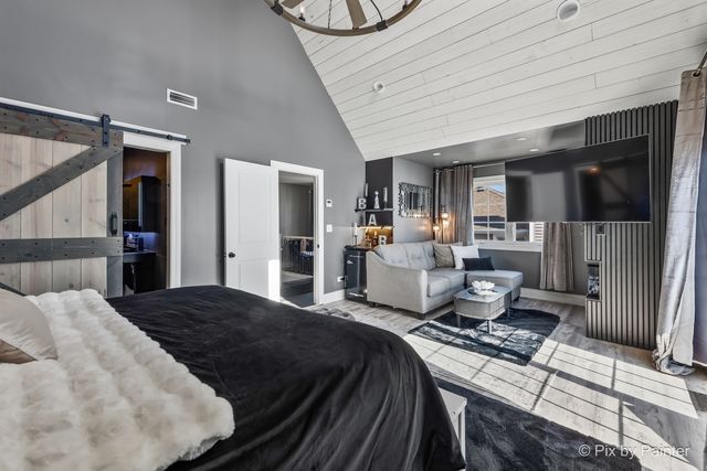 26089 W Calhoun Avenue, Antioch, IL 60002