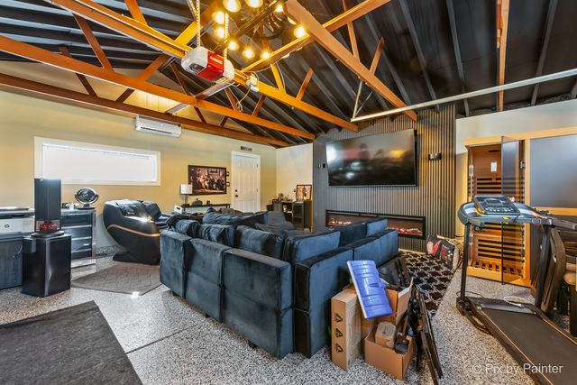 26089 W Calhoun Avenue, Antioch, IL 60002