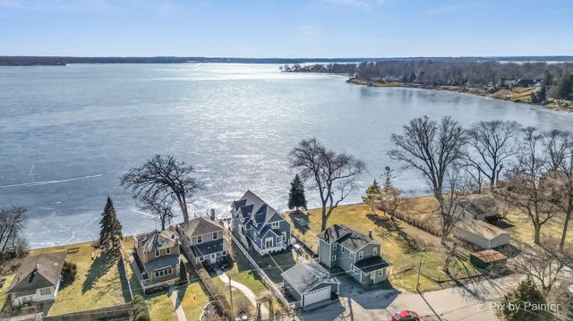 26089 W Calhoun Avenue, Antioch, IL 60002