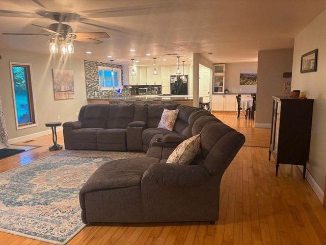 1417 E Weidman Road, Rosebush, MI 48878