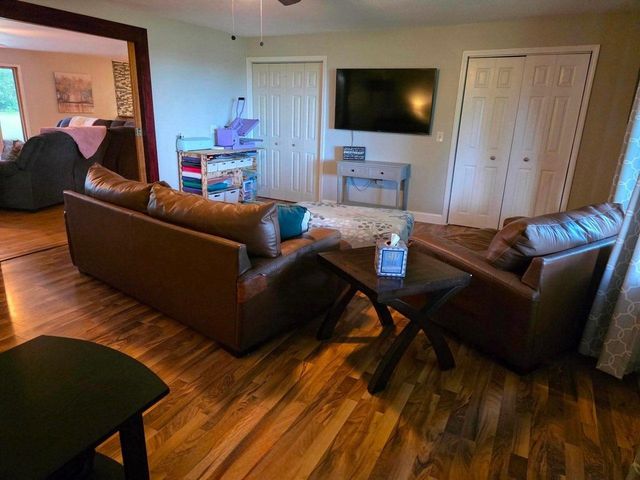 1417 E Weidman Road, Rosebush, MI 48878