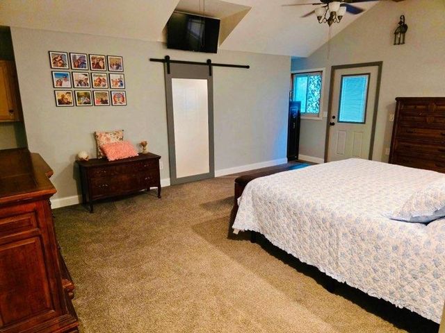 1417 E Weidman Road, Rosebush, MI 48878