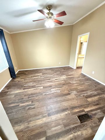 610 Ash, Harper, KS 67058