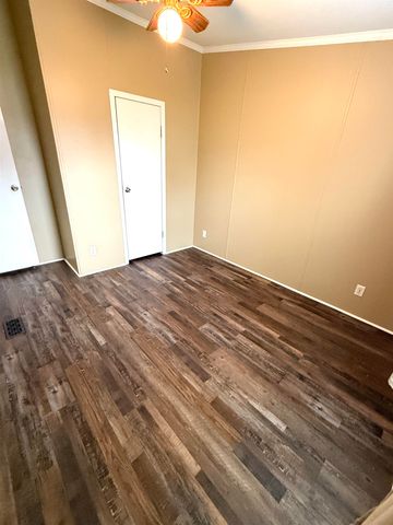 610 Ash, Harper, KS 67058