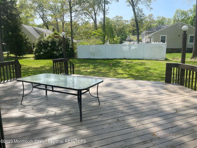 12 Greenbrier Road, Oakhurst, NJ 07755