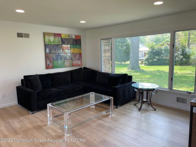 12 Greenbrier Road, Oakhurst, NJ 07755