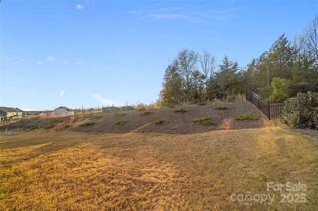 211 Tetcott Street, Mooresville, NC 28115