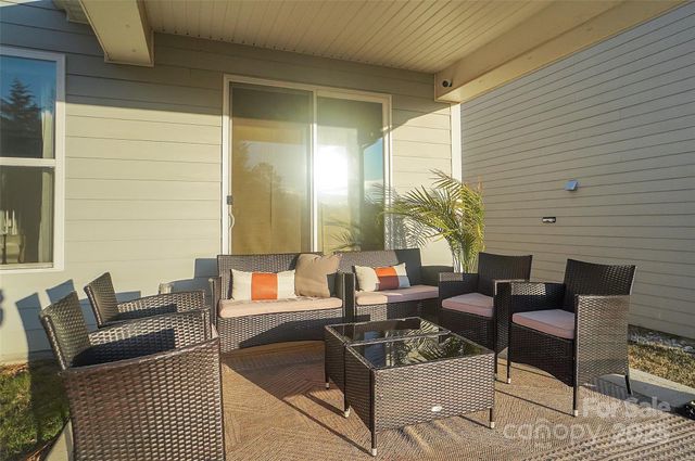 211 Tetcott Street, Mooresville, NC 28115