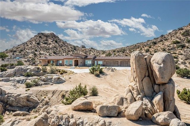 56245 Cobalt Road, Yucca Valley, CA 92284