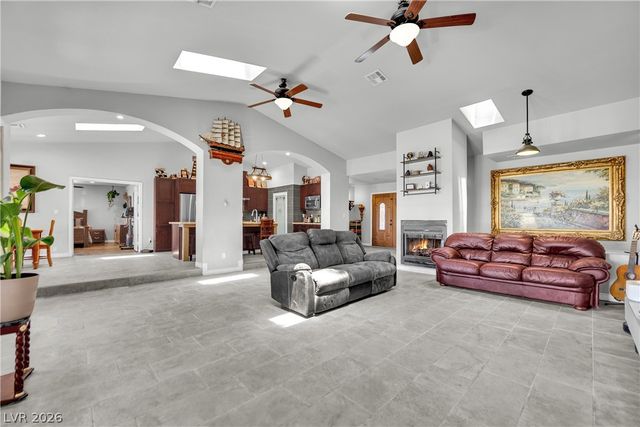 420 North Racetrack Road, Henderson, NV 89015