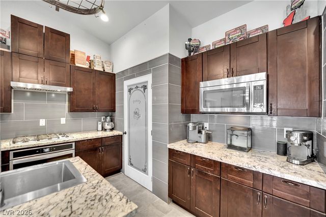 420 North Racetrack Road, Henderson, NV 89015