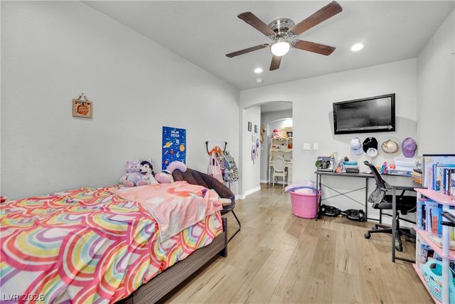 420 North Racetrack Road, Henderson, NV 89015
