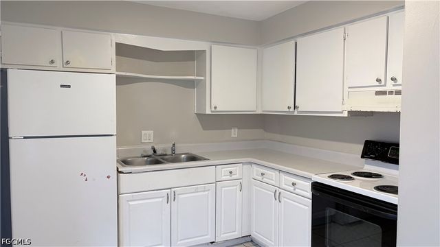 464 Carolina AVE, Fort Myers, FL 33905