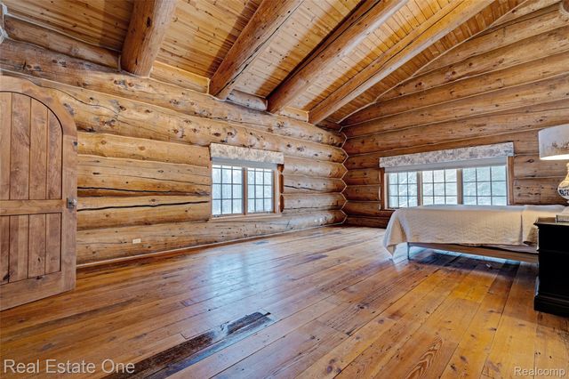 4340 Lahring Road, Holly Township, MI 48442