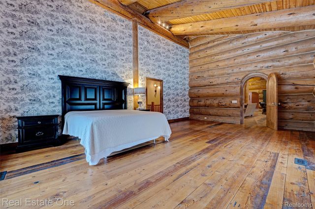 4340 Lahring Road, Holly Township, MI 48442