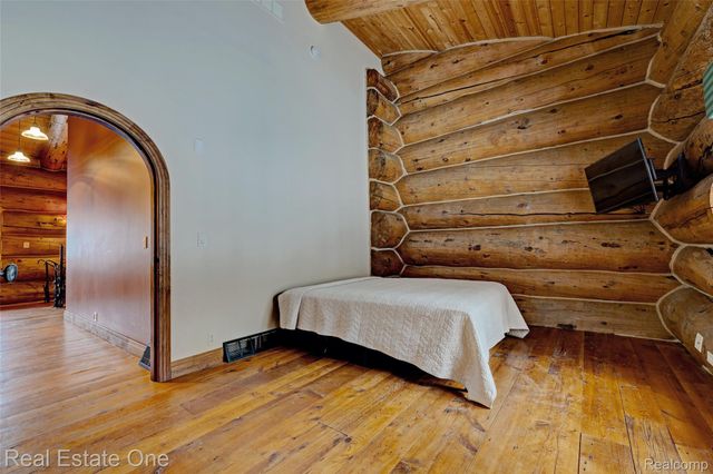 4340 Lahring Road, Holly Township, MI 48442