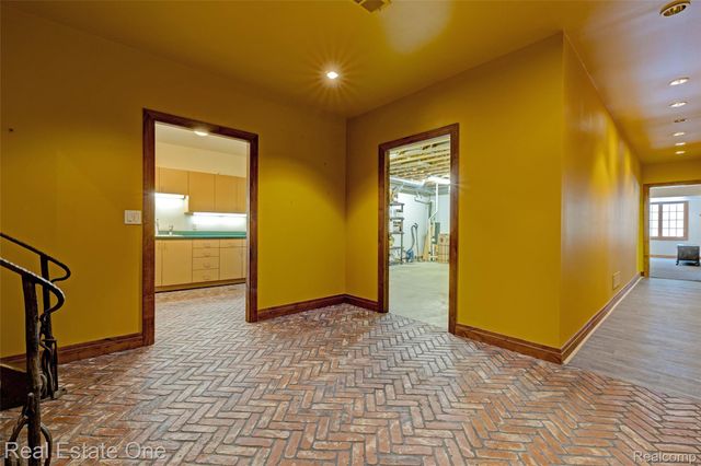 4340 Lahring Road, Holly Township, MI 48442