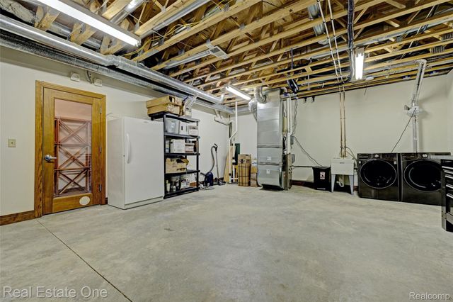 4340 Lahring Road, Holly Township, MI 48442