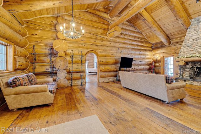 4340 Lahring Road, Holly Township, MI 48442