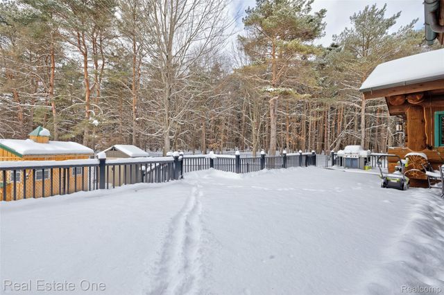 4340 Lahring Road, Holly Township, MI 48442