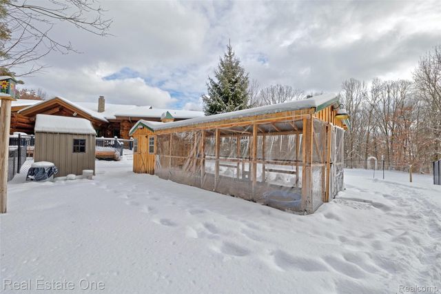 4340 Lahring Road, Holly Township, MI 48442