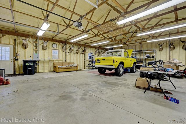 4340 Lahring Road, Holly Township, MI 48442