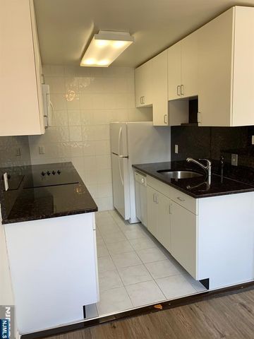 153 Park Avenue 153-C, Park Ridge, NJ 07656