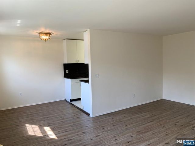 153 Park Avenue 153-C, Park Ridge, NJ 07656