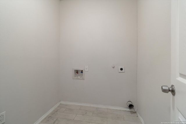 1230 Chalmers, San Antonio, TX 78211